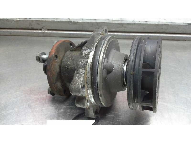 Recambio de bomba agua para bmw x5 (e53) 3.0i referencia OEM IAM F2084976  