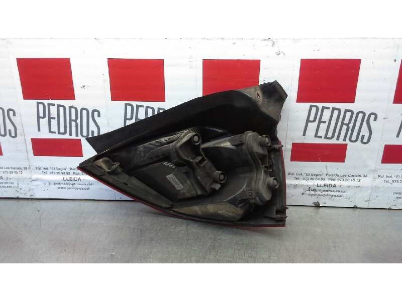 Recambio de piloto trasero izquierdo para renault megane ii berlina 3p emotion referencia OEM IAM   