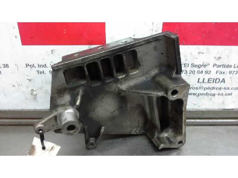 Recambio de soporte motor derecho inferior para chevrolet captiva 2.0 diesel cat referencia OEM IAM 96440352  