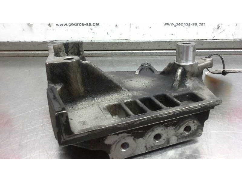 Recambio de soporte motor derecho inferior para chevrolet captiva 2.0 diesel cat referencia OEM IAM 96440352  