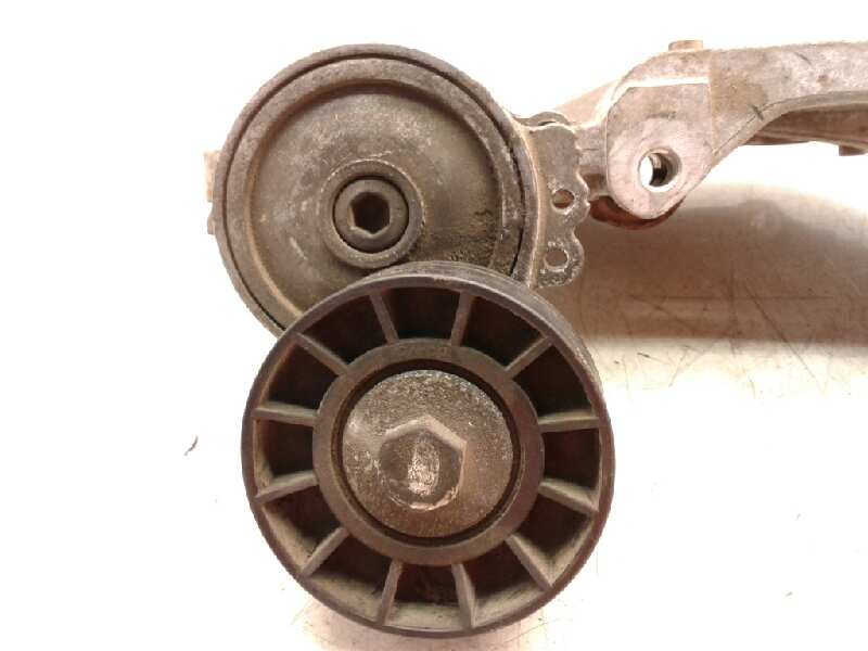 Recambio de soporte alternador para peugeot 407 st confort pack referencia OEM IAM 9682367380  