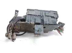 Recambio de caja fusibles para ford transit caja cerrada ´06 2.4 tdci cat referencia OEM IAM    2