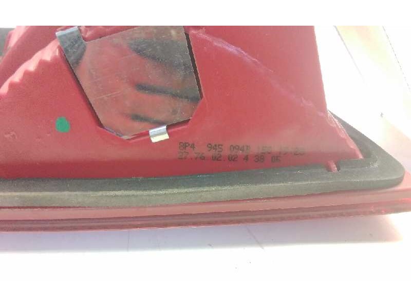 Recambio de piloto trasero derecho porton para audi a3 sportback (8p) referencia OEM IAM 8P4945093B  