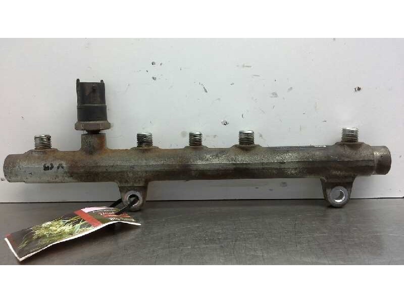 Recambio de rampa inyectora para renault kangoo (f/kc0) fairway 4x4 referencia OEM IAM 0445214015  