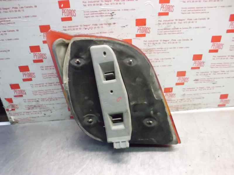 Recambio de piloto trasero derecho para ford fiesta berl./courier surf referencia OEM IAM 7070864  