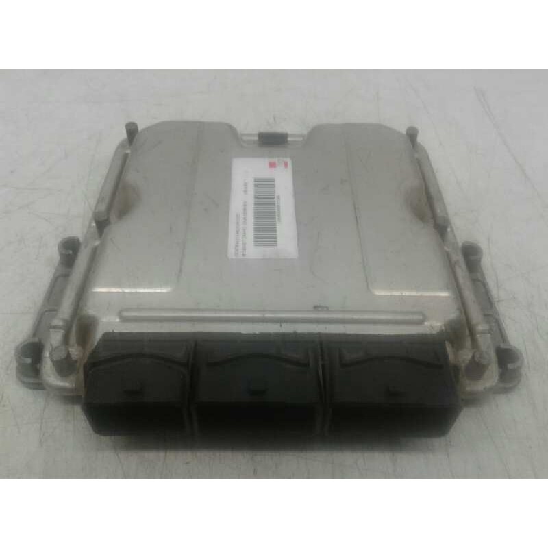Recambio de centralita motor uce para renault trafic caja cerrada (ab 4.01) referencia OEM IAM 0281010632  109346
