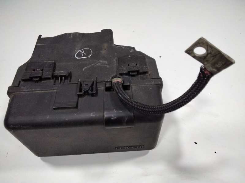 Recambio de caja fusibles para renault vel satis (bj0) grand confort referencia OEM IAM 8200691582  