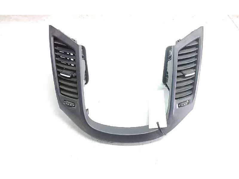 Recambio de aireador central para chevrolet orlando ltz referencia OEM IAM ATF36105  