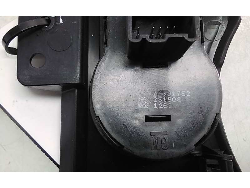 Recambio de mando luces para chevrolet orlando ltz referencia OEM IAM 13301752 251508 