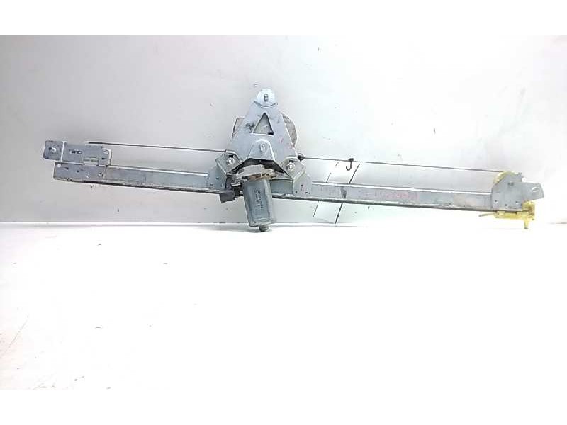 Recambio de elevalunas delantero derecho para nissan primastar (x83) 1.9 dci diesel cat referencia OEM IAM 7700311821F  109474