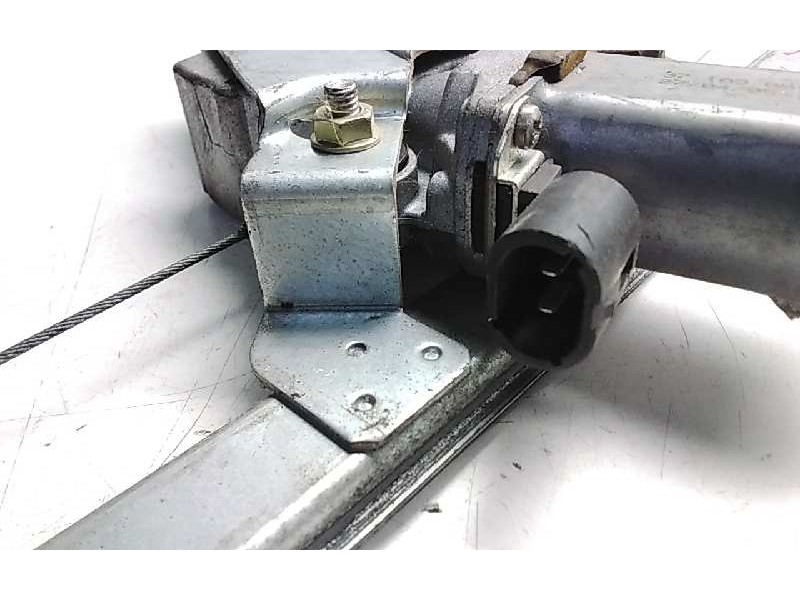 Recambio de elevalunas delantero derecho para nissan primastar (x83) 1.9 dci diesel cat referencia OEM IAM 7700311821F  109474