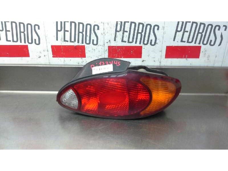 Recambio de piloto trasero derecho para hyundai lantra berlina (rd) 1.6 gls referencia OEM IAM 9240229520  