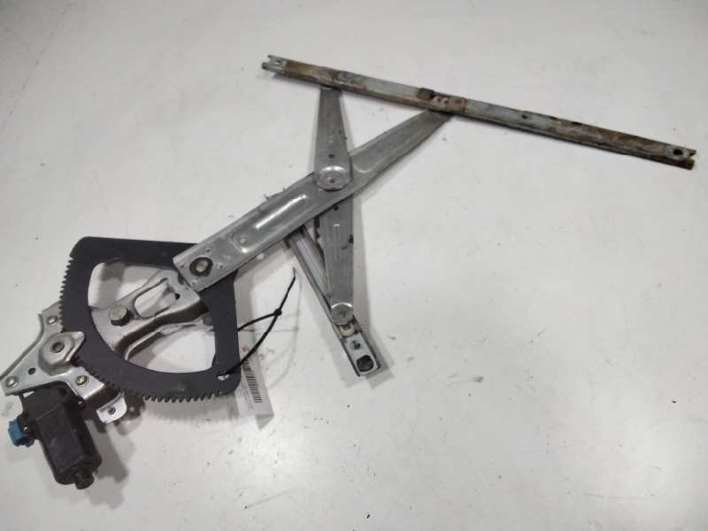 Recambio de elevalunas delantero derecho para daewoo tacuma cdx referencia OEM IAM 96261055  