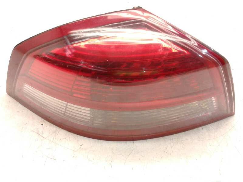 Recambio de piloto trasero izquierdo para renault vel satis (bj0) grand confort referencia OEM IAM 8200384031PHL  