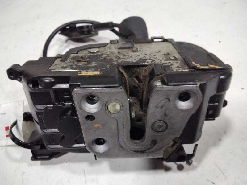 Recambio de cerradura puerta trasera derecha para renault megane iii berlina 5 p expression referencia OEM IAM 82502GG  