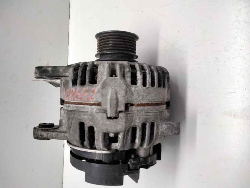 Recambio de alternador para renault megane iii berlina 5 p expression referencia OEM IAM 0124425070 8200660025 14V 120A
