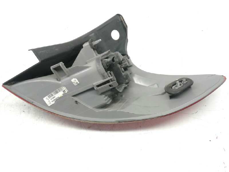 Recambio de piloto trasero izquierdo para renault megane iii berlina 5 p expression referencia OEM IAM 265550007R  