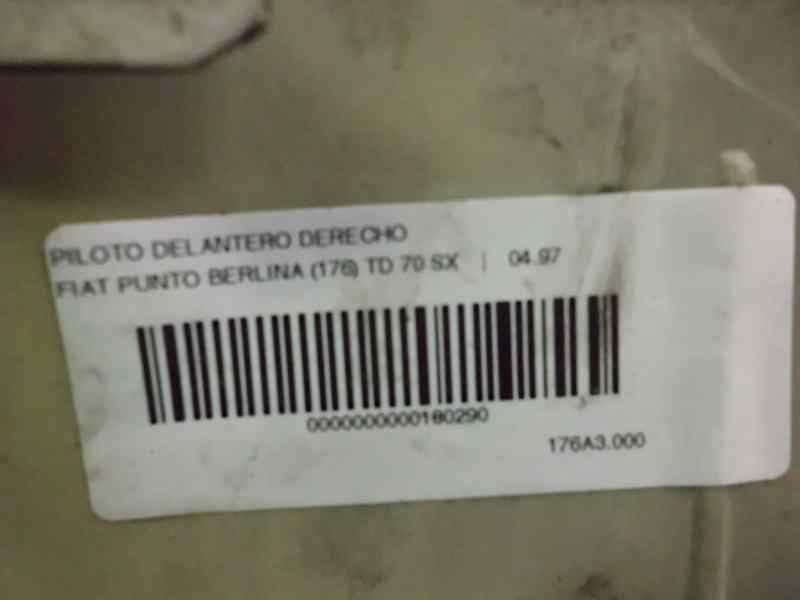 Recambio de piloto delantero derecho para fiat punto berlina (176) td 70 sx referencia OEM IAM 0007732479  