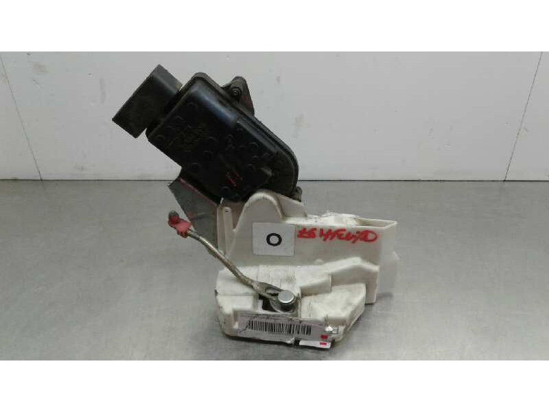 Recambio de cerradura puerta trasera izquierda para suzuki ignis rm (mh) básico referencia OEM IAM 8230286G00000  