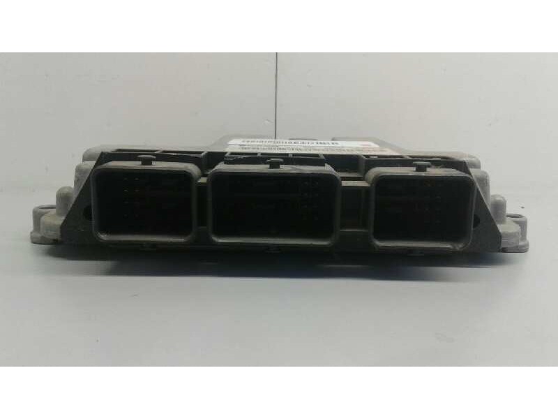 Recambio de centralita motor uce para renault trafic combi referencia OEM IAM 0281012052 354 8200391957