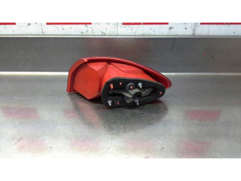 Recambio de piloto trasero izquierdo para alfa romeo 147 (190) 1.9 jtd cat referencia OEM IAM   