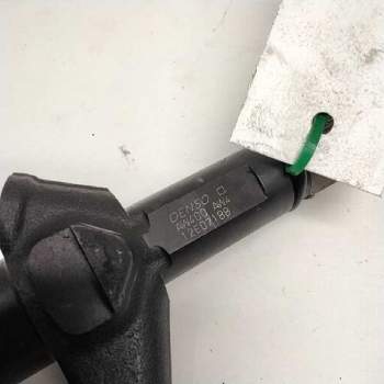 Recambio de inyector para nissan almera tino (v10m) 2.2 16v turbodiesel cat referencia OEM IAM 12E07188  102032
