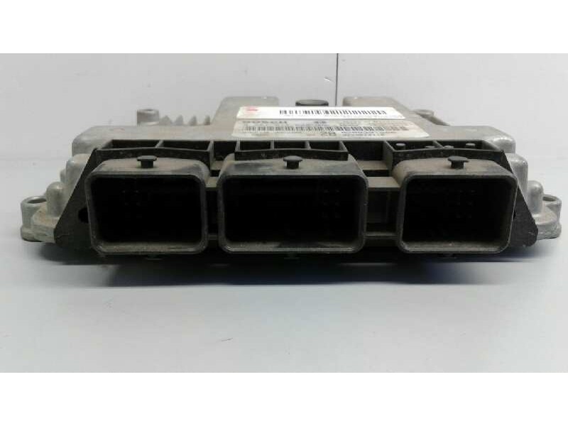 Recambio de centralita motor uce para renault megane ii berlina 3p referencia OEM IAM 0281011648 355 8200391966