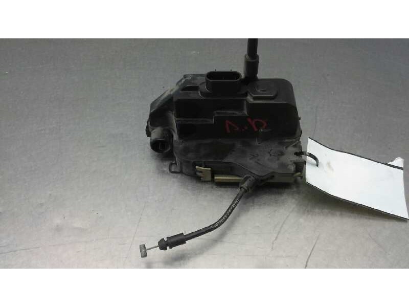 Recambio de cerradura puerta delantera derecha para renault scenic ii 1.5 dci diesel referencia OEM IAM   