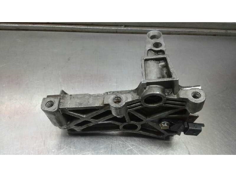 Recambio de soporte motor derecho inferior para renault kangoo (f/kc0) 1.5 dci diesel referencia OEM IAM 8200101196  