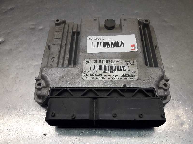 Recambio de centralita motor uce para opel insignia berlina referencia OEM IAM 0281017587 367 55578704
