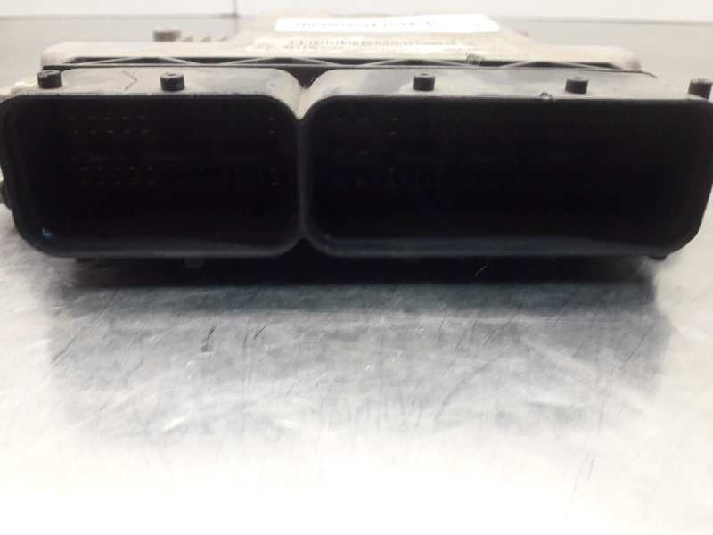 Recambio de centralita motor uce para opel insignia berlina referencia OEM IAM 0281017587 367 55578704