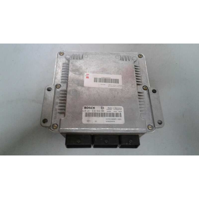 Recambio de centralita motor uce para renault trafic combi (ab 4.01) referencia OEM IAM 0281010632 376 