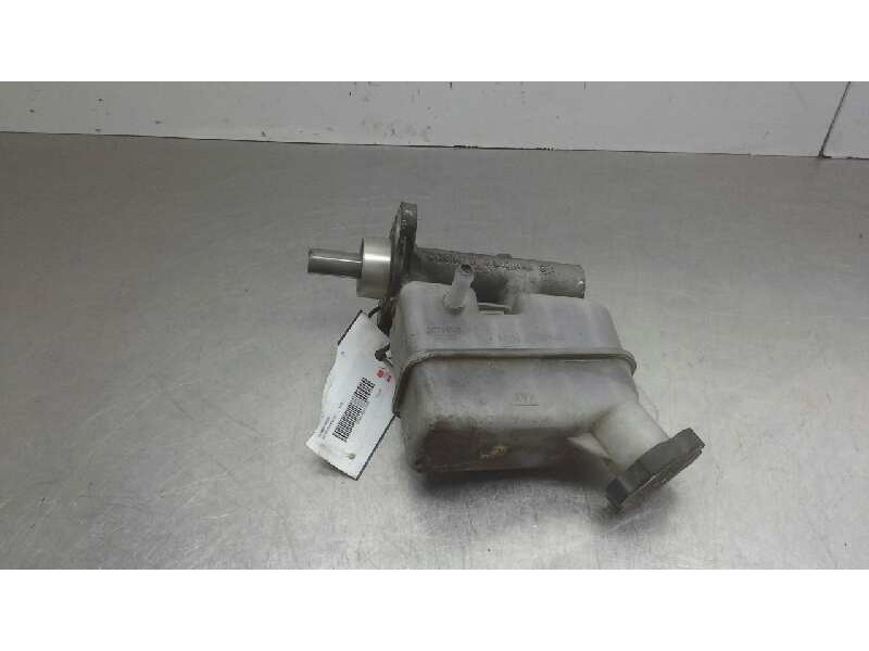 Recambio de bomba freno para kia sportage ex referencia OEM IAM 585102E100  