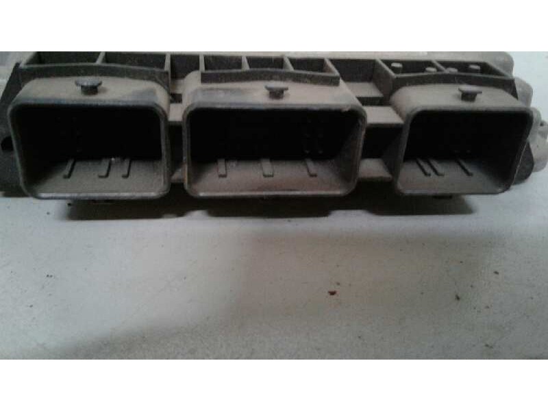 Recambio de centralita motor uce para renault megane ii berlina 5p referencia OEM IAM 0281011648 375 