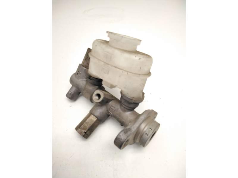 Recambio de bomba freno para nissan referencia OEM IAM BM28  TSURU/SENTRA