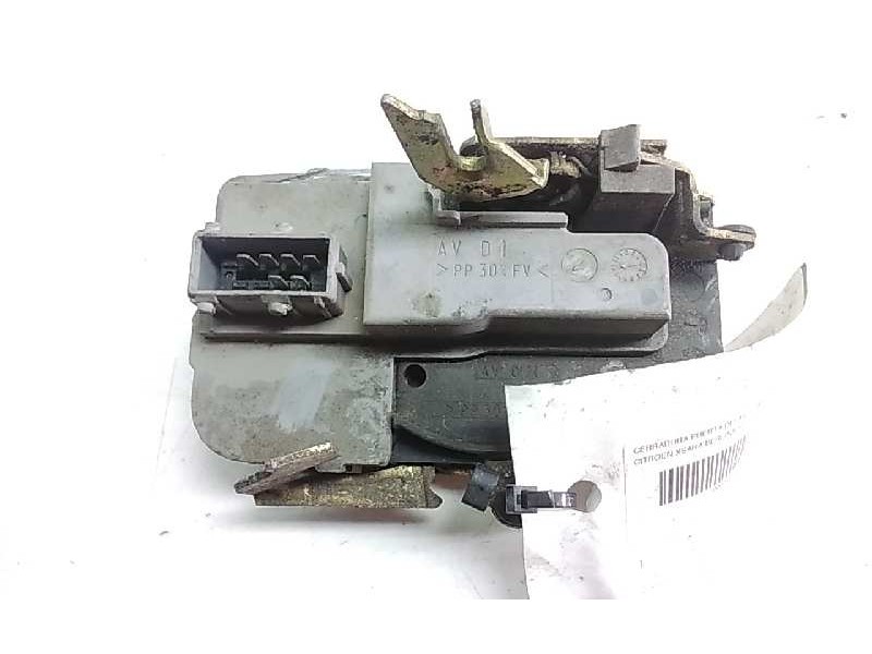 Recambio de cerradura puerta delantera derecha para citroen xsara berlina 1.6 referencia OEM IAM   