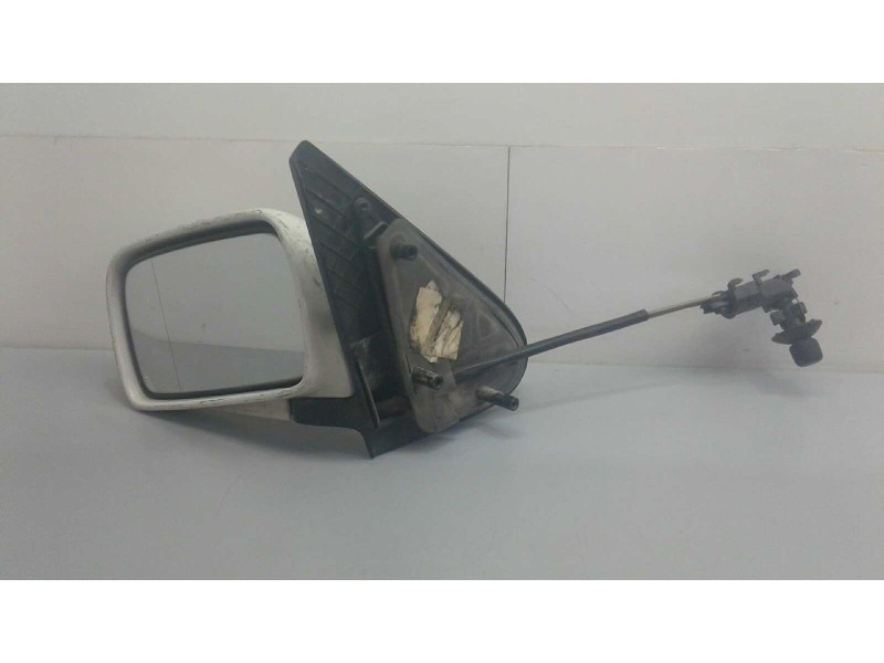 Recambio de retrovisor izquierdo para volkswagen polo berlina (6n1) 1.4 referencia OEM IAM   110152