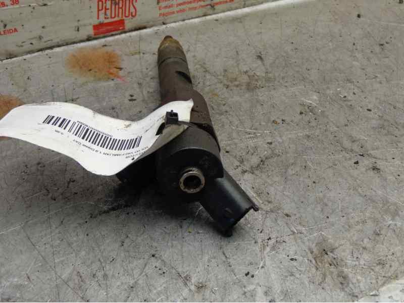 Recambio de inyector para volvo v40 familiar 1.9 diesel cat referencia OEM IAM D4192T3  