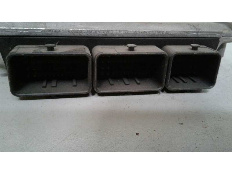 Recambio de centralita motor uce para renault trafic combi (ab 4.01) referencia OEM IAM 0281010632 375 