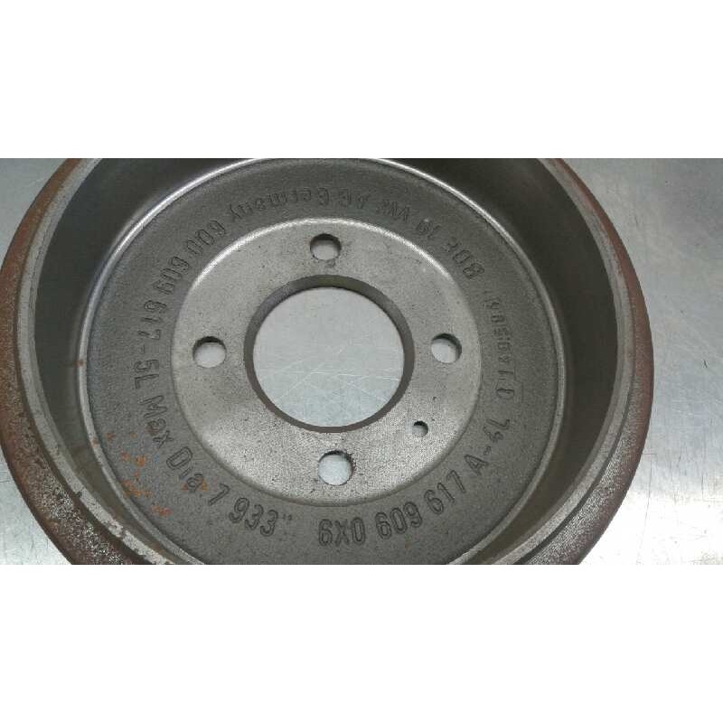 Recambio de tambor freno trasero para volkswagen polo (801/803) referencia OEM IAM 6X0609617A  6X0609617A
