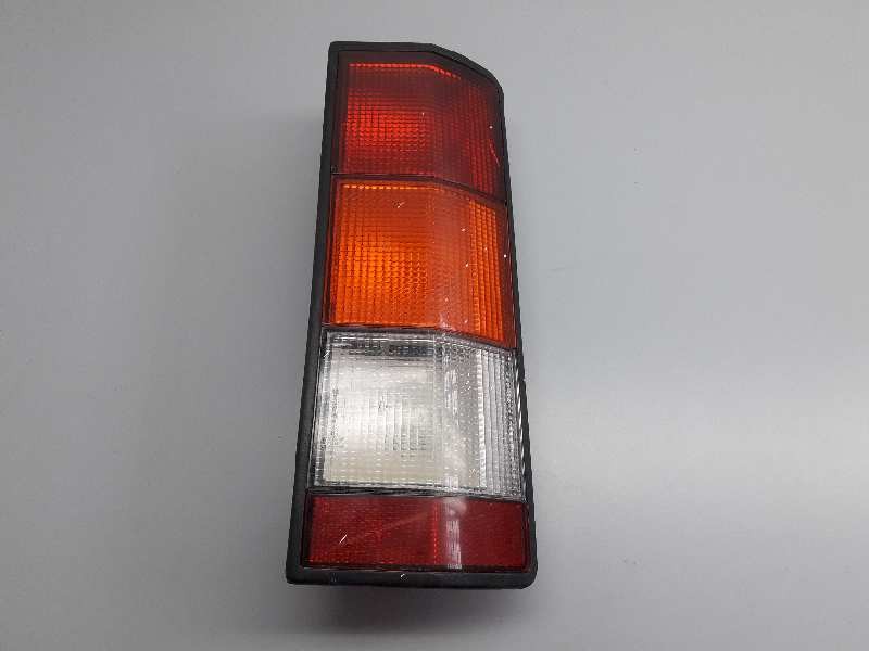 Recambio de piloto trasero derecho para renault rapid/express (f40) 1.4 break referencia OEM IAM 7701035366  