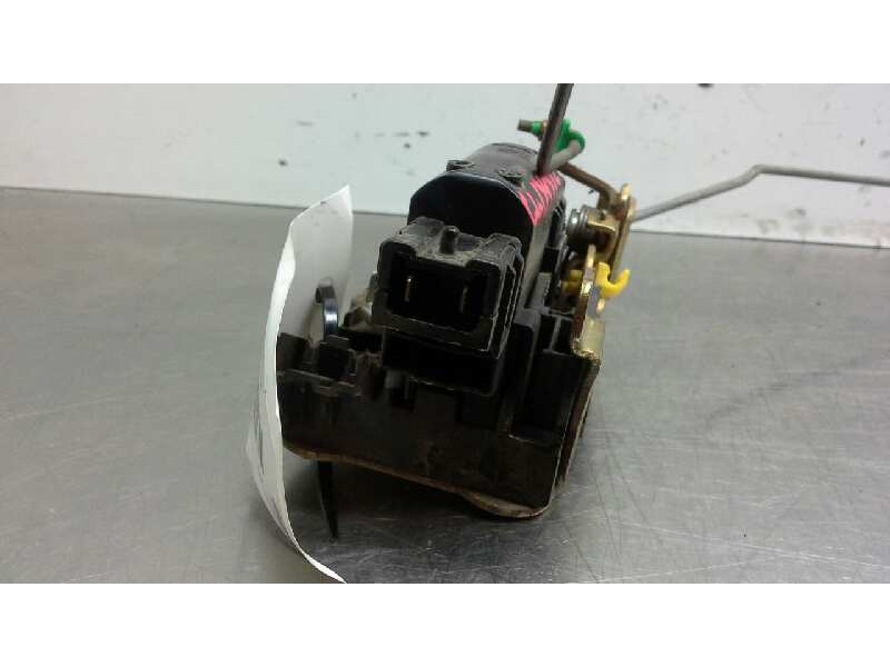 Recambio de cerradura puerta delantera derecha para opel movano combi medio 2.8t referencia OEM IAM 4401385  