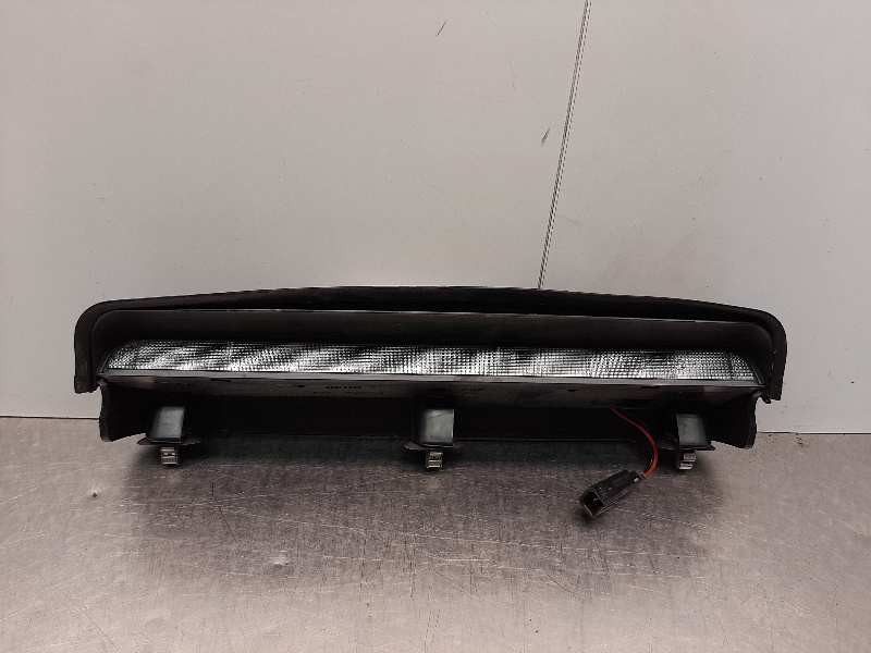 Recambio de luz central de freno para opel corsa c club referencia OEM IAM 1222763  