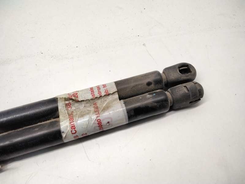 Recambio de amortiguadores maletero / porton para ford escort berl./turnier 1.8 turbodiesel cat referencia OEM IAM   