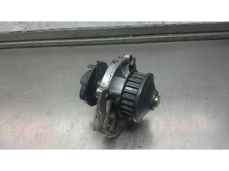 Recambio de bomba agua para fiat panda (169) 1,2 8v natural power climbing referencia OEM IAM 03L1003173797  