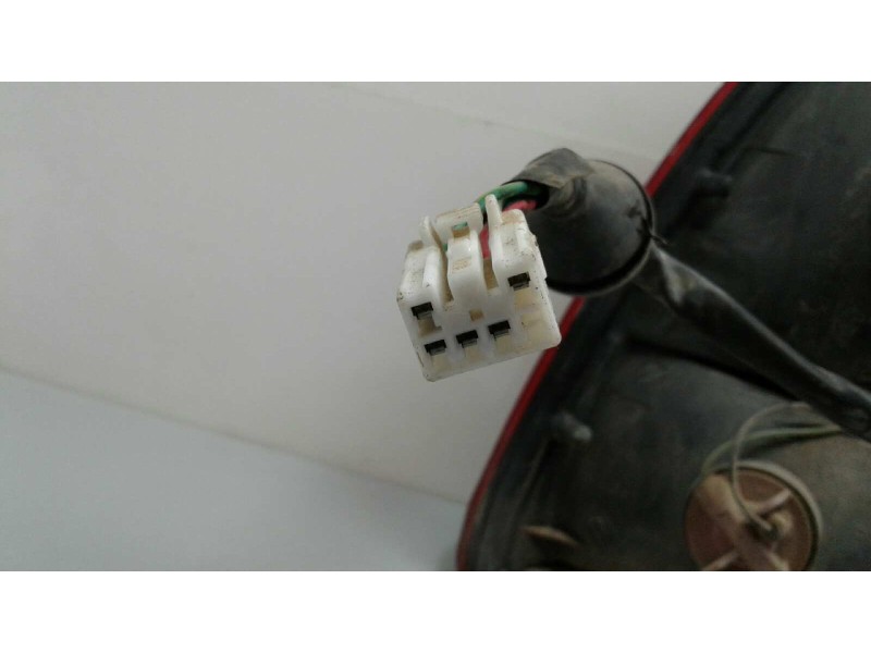 Recambio de piloto trasero derecho para hyundai accent (lc) gls referencia OEM IAM 9240225220  