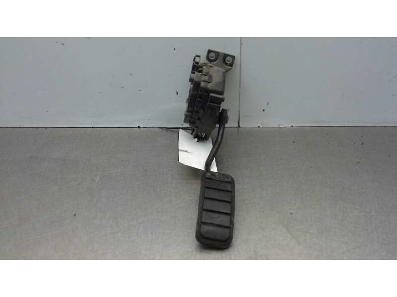 Recambio de pedal acelerador para renault master ii phase 2 caja cerrada 2.5 diesel referencia OEM IAM 7700314525  