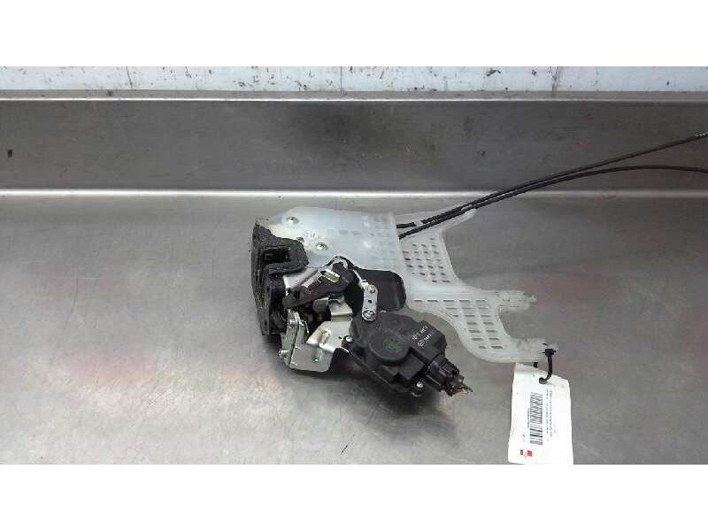 Recambio de cerradura puerta trasera izquierda para hyundai tucson (jm) 2.0 crdi comfort referencia OEM IAM   