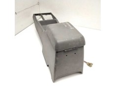 Recambio de apoyabrazos central para nissan terrano/terrano.ii (r20) 2.7 turbodiesel referencia OEM IAM   110604 2