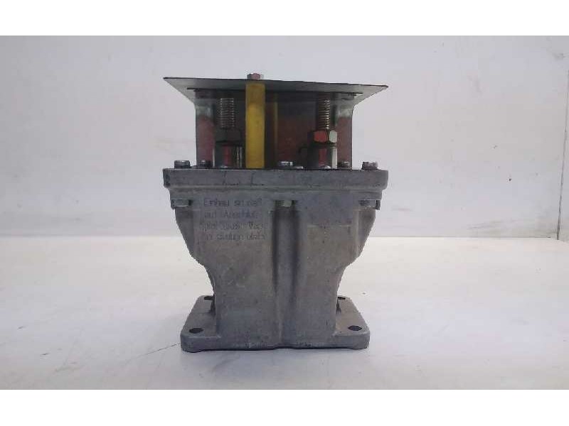 Recambio de interruptor bateria para avia 3.500 camion caja referencia OEM IAM 0333301010  